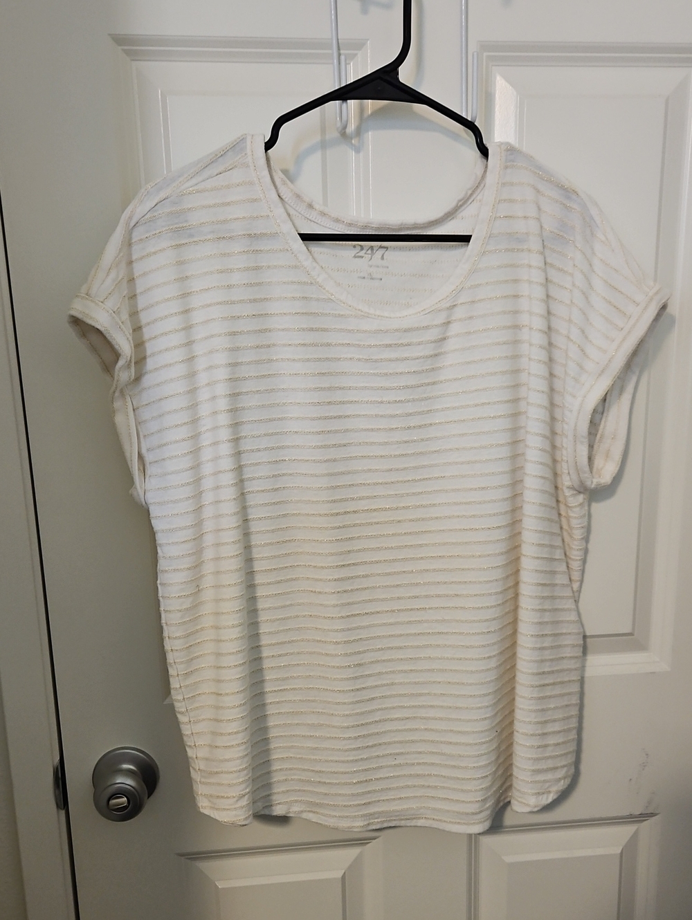 24/7 Maurices Cream and Gold Striped Short Sleeve Tee